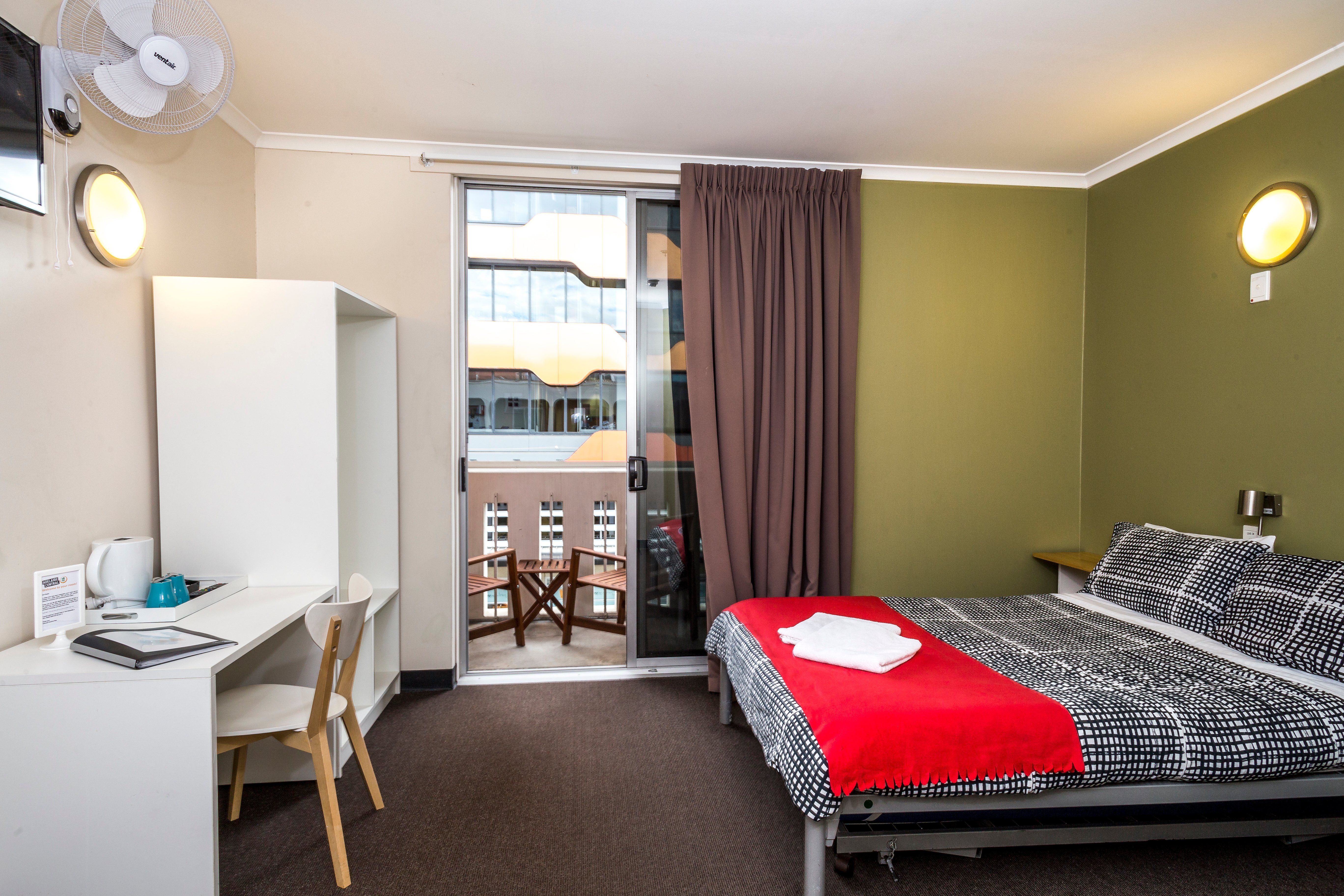 Private Room - Adelaide Central YHA