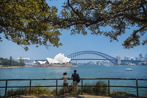 Eco-friendly travel guide to seeing Australia's icons