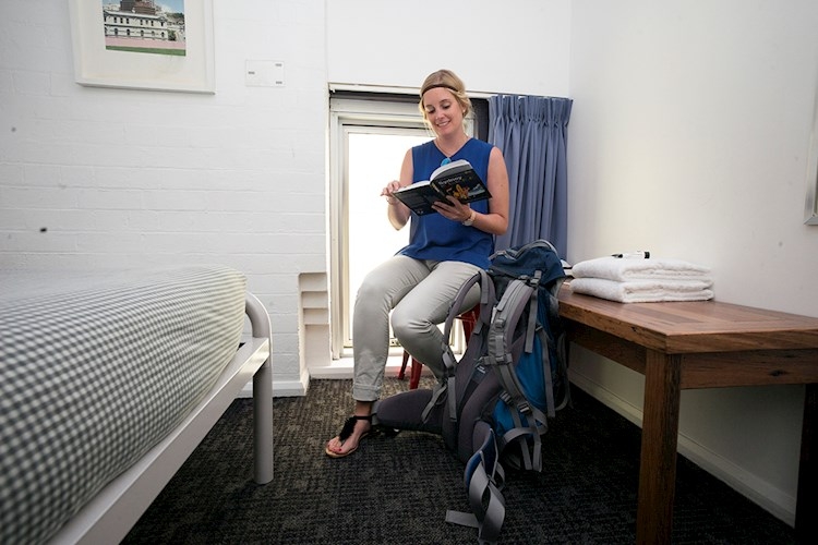 Railway Square YHA_Double Room_YHA (11).jpg