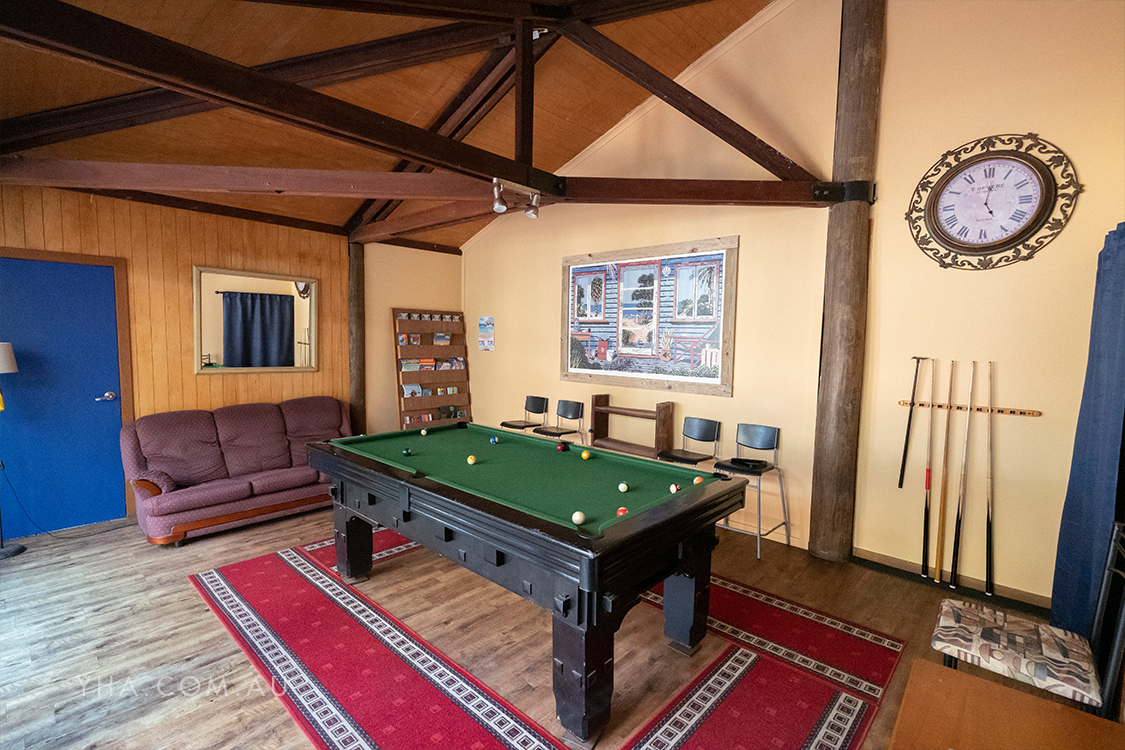 1770 YHA - pool table