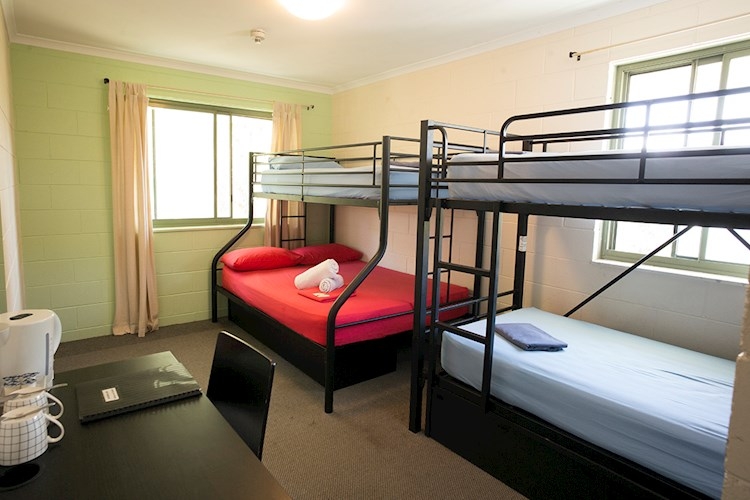 Stradbroke Island YHA_Family Room_2017_1125x750px.jpg