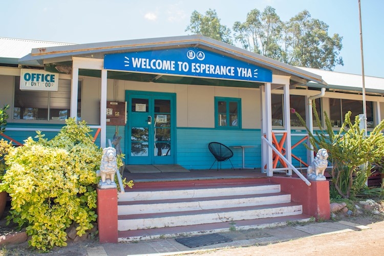 Esperance YHA Exterior