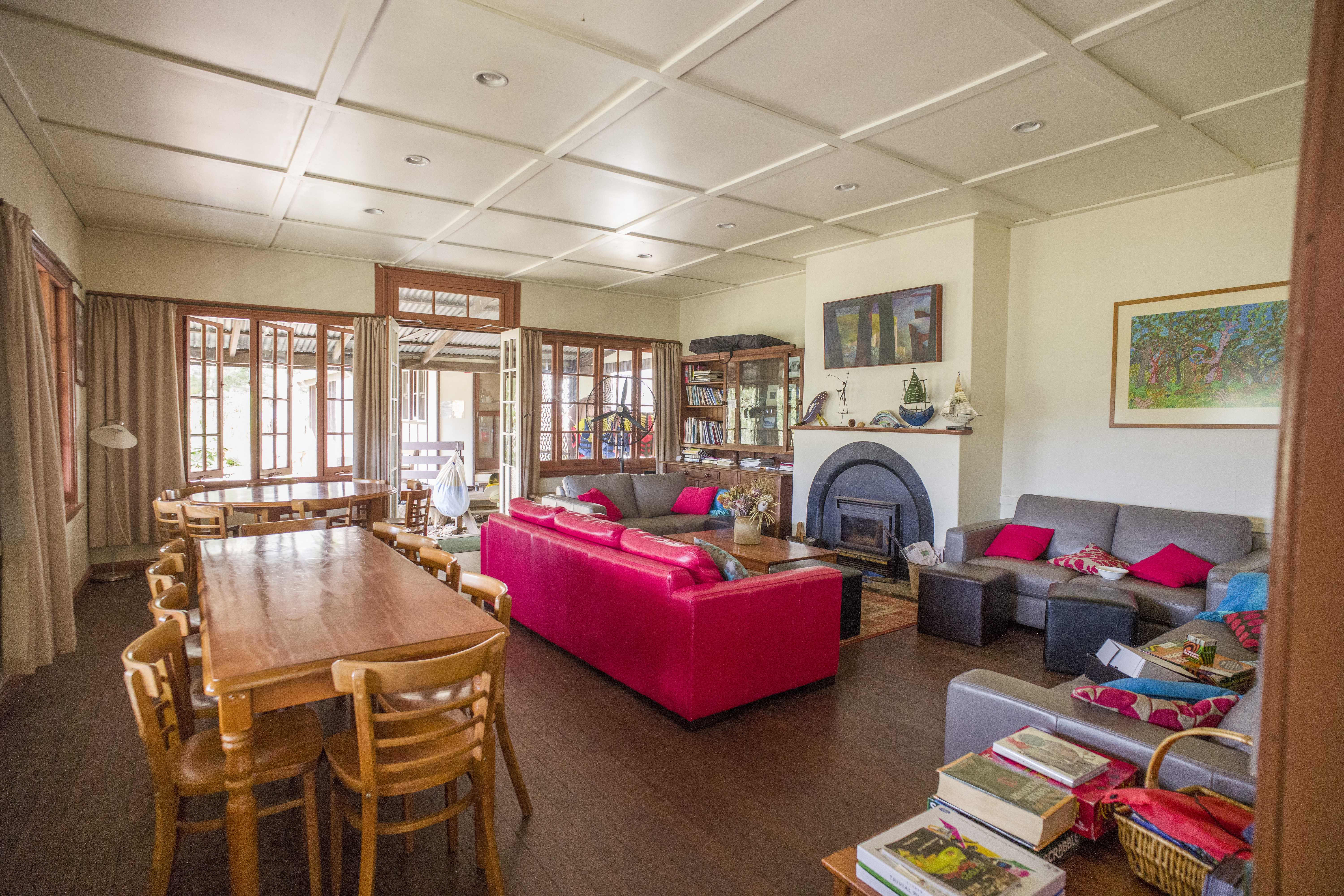 Lounge Room - Pittwater YHA | YHA Australia