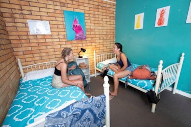 Hervey Bay YHA Centrally Located & fun hostel