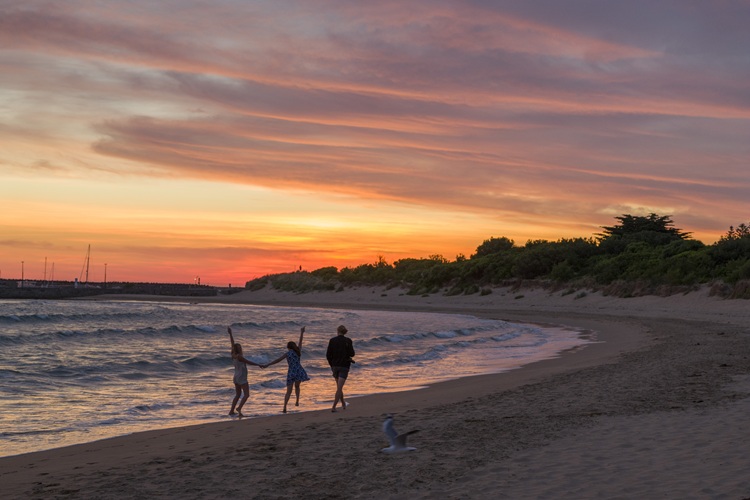 VIC_RoadTrip_ApolloBay.jpg