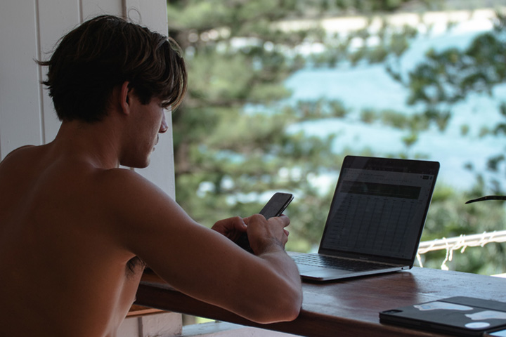 Digital Nomad Unsplash Web size.jpg