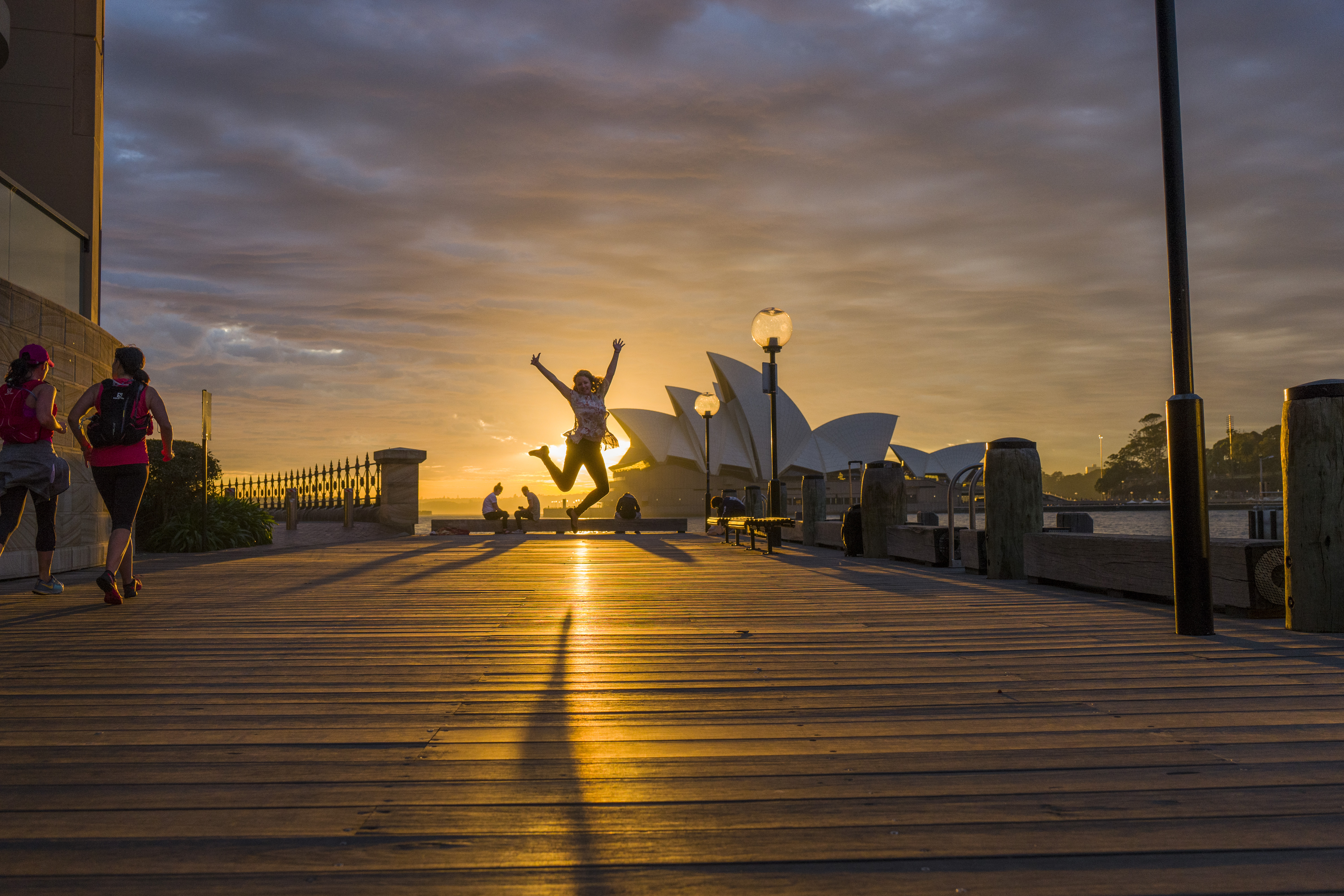 Sydney Harbour YHA Opera House Sunrise 2017 (16).jpg