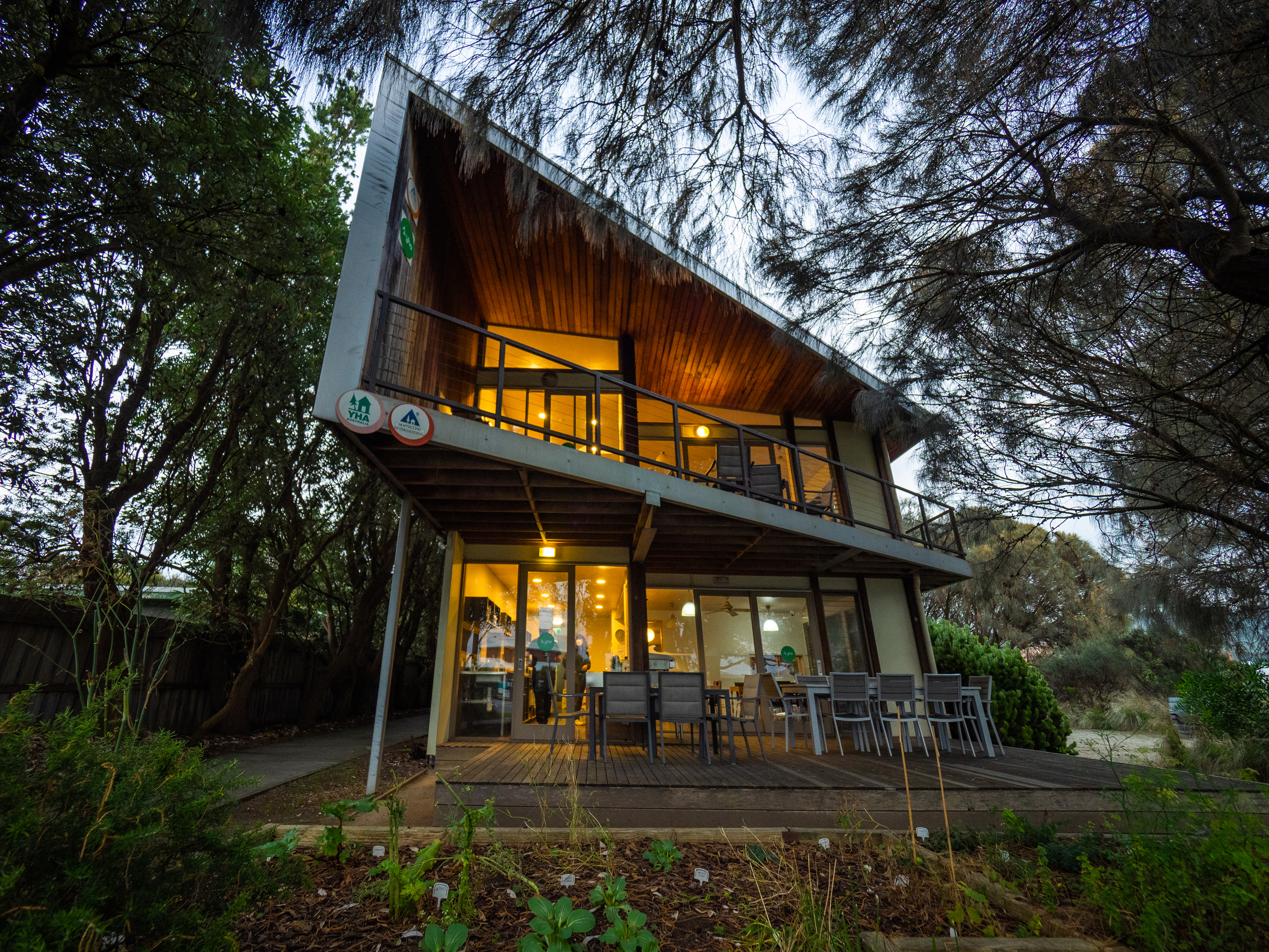 YHA Apollo Bay Eco - External 01.jpg