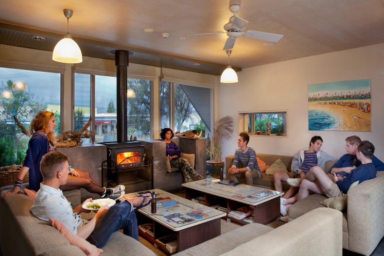 Group Lounge - Apollo Bay Eco YHA.jpg