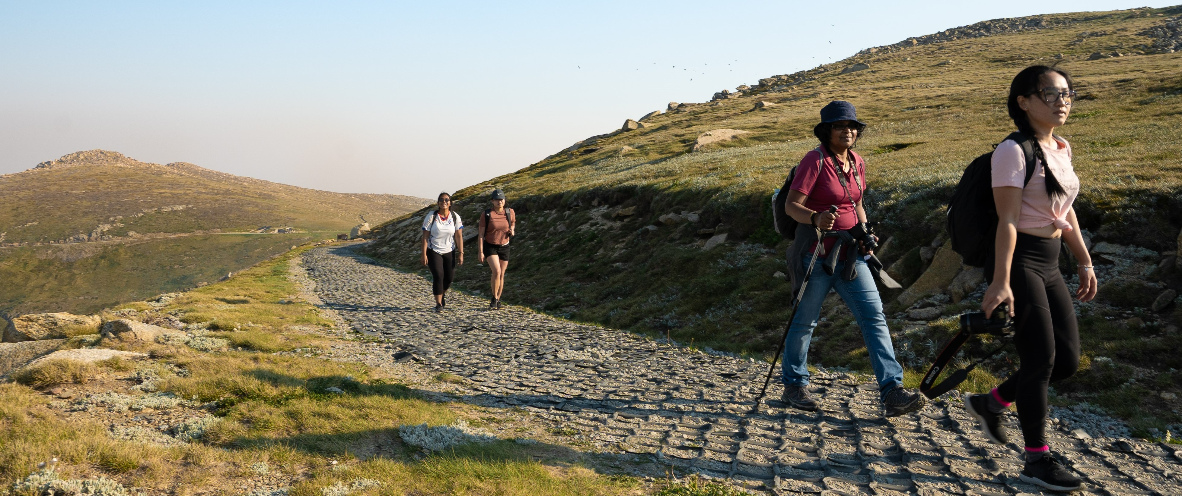 ThredboYHA_Mt Kosciuszko_hike_v2.jpg