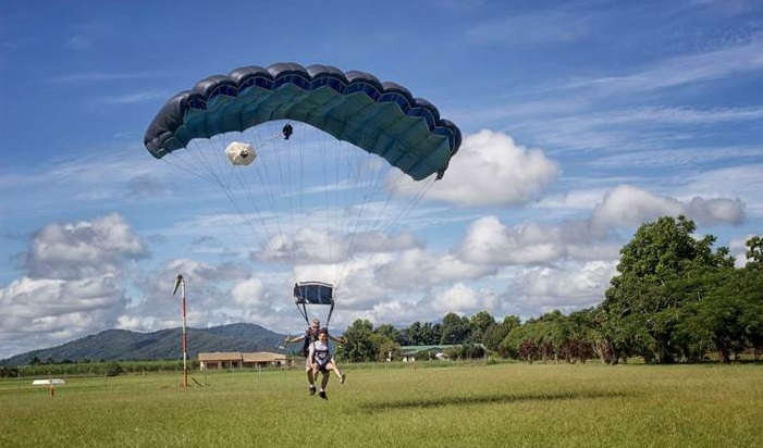 skydive 8.jpg