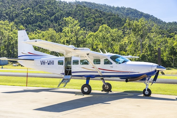 Whitsundays Scenic Flight- The plane