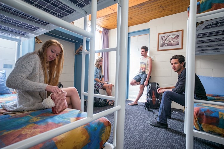 Thredbo YHA 4 Share Mixed 2017