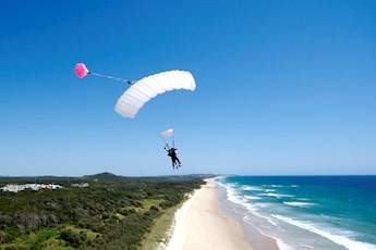 Skydive Noosa tile image