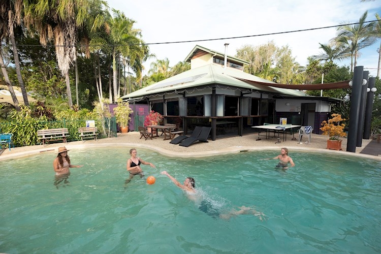 YHA Hervey Bay Centrally Located & fun hostel