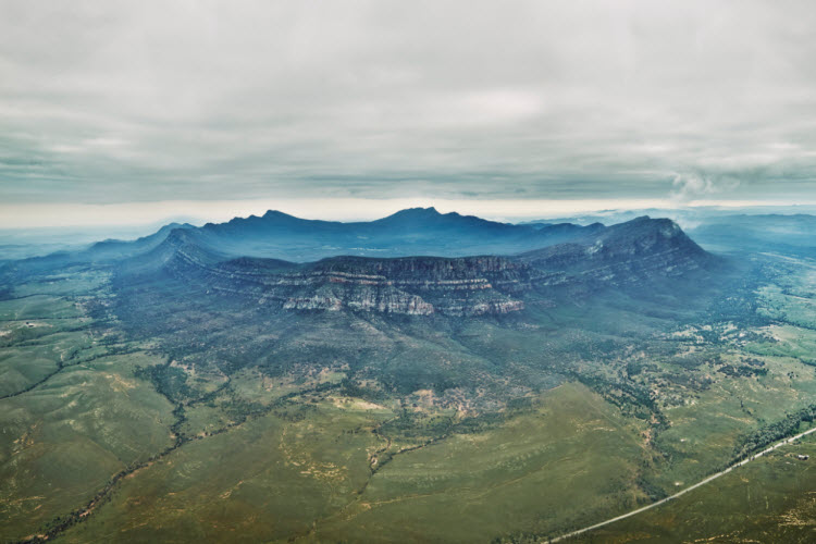 Scenic Flight over Wilpena Pound credit Maxime Coquard