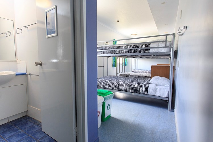 Cairns Central YHA - 6 Share Dorm_1125x750px.jpg