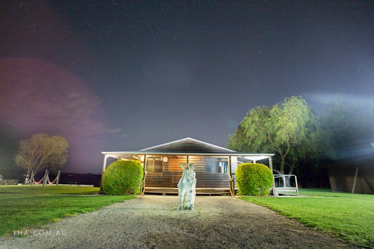 Hunter Valley YHA - hostel exterior