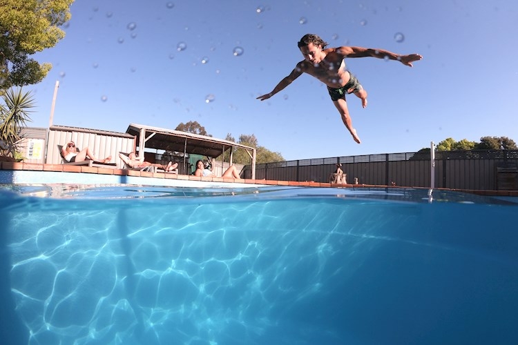Hunter Valley YHA - outdoor pool
