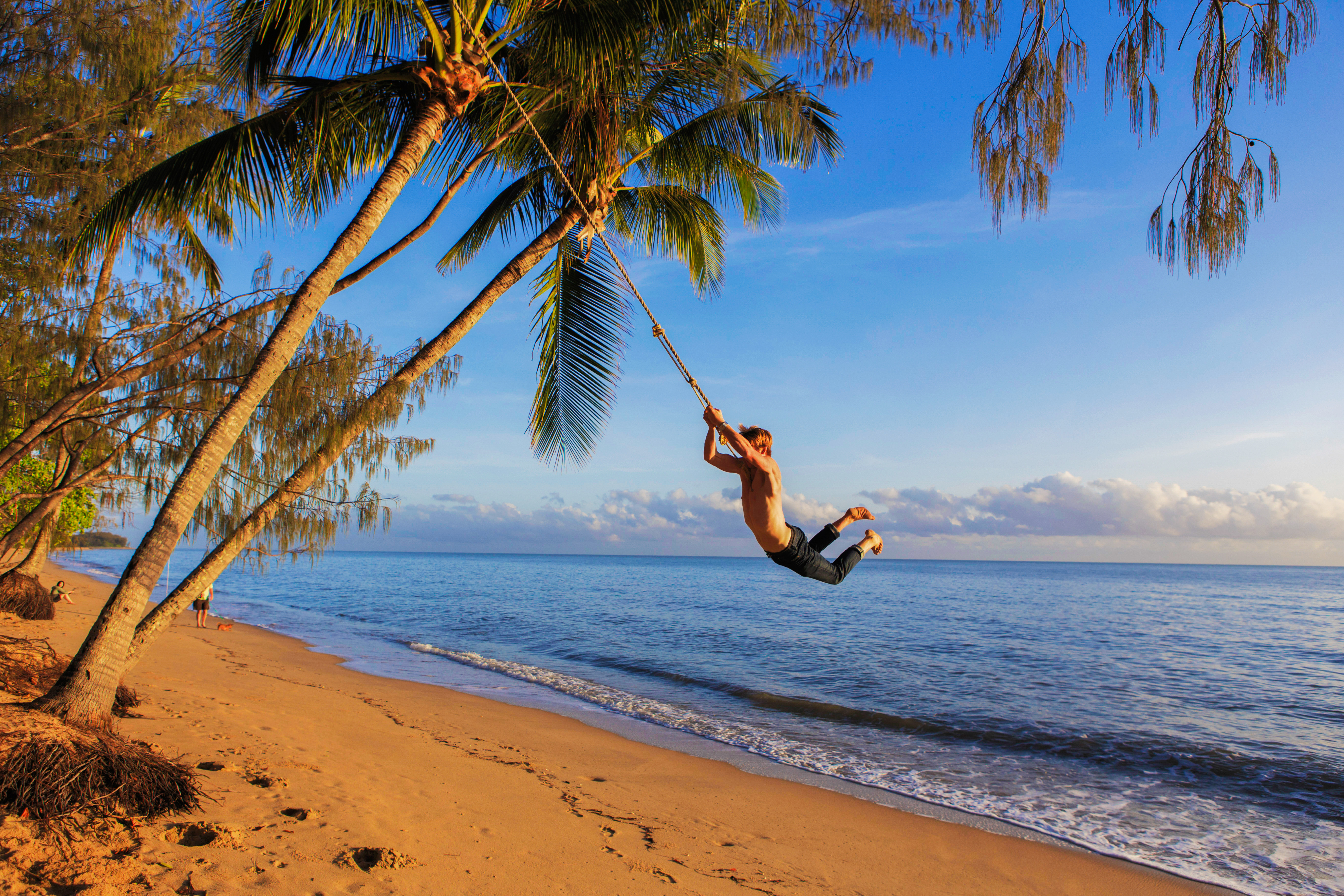 Cairns Central YHA_Holloways Beach_sunrise_swing.jpg