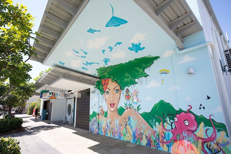 YHA Cairns Central - Entrance