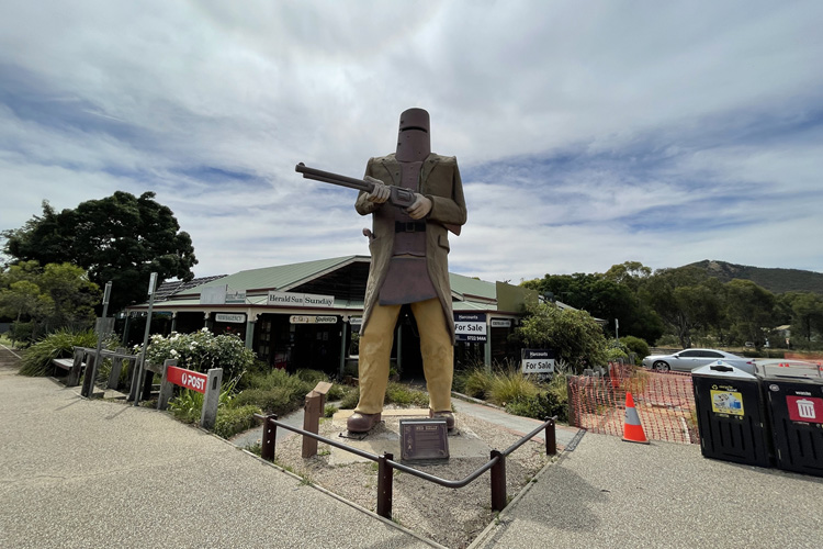 SYD-MEL_Roadtrip_GlenRowan_CREDIT-VisitVictoria.jpg