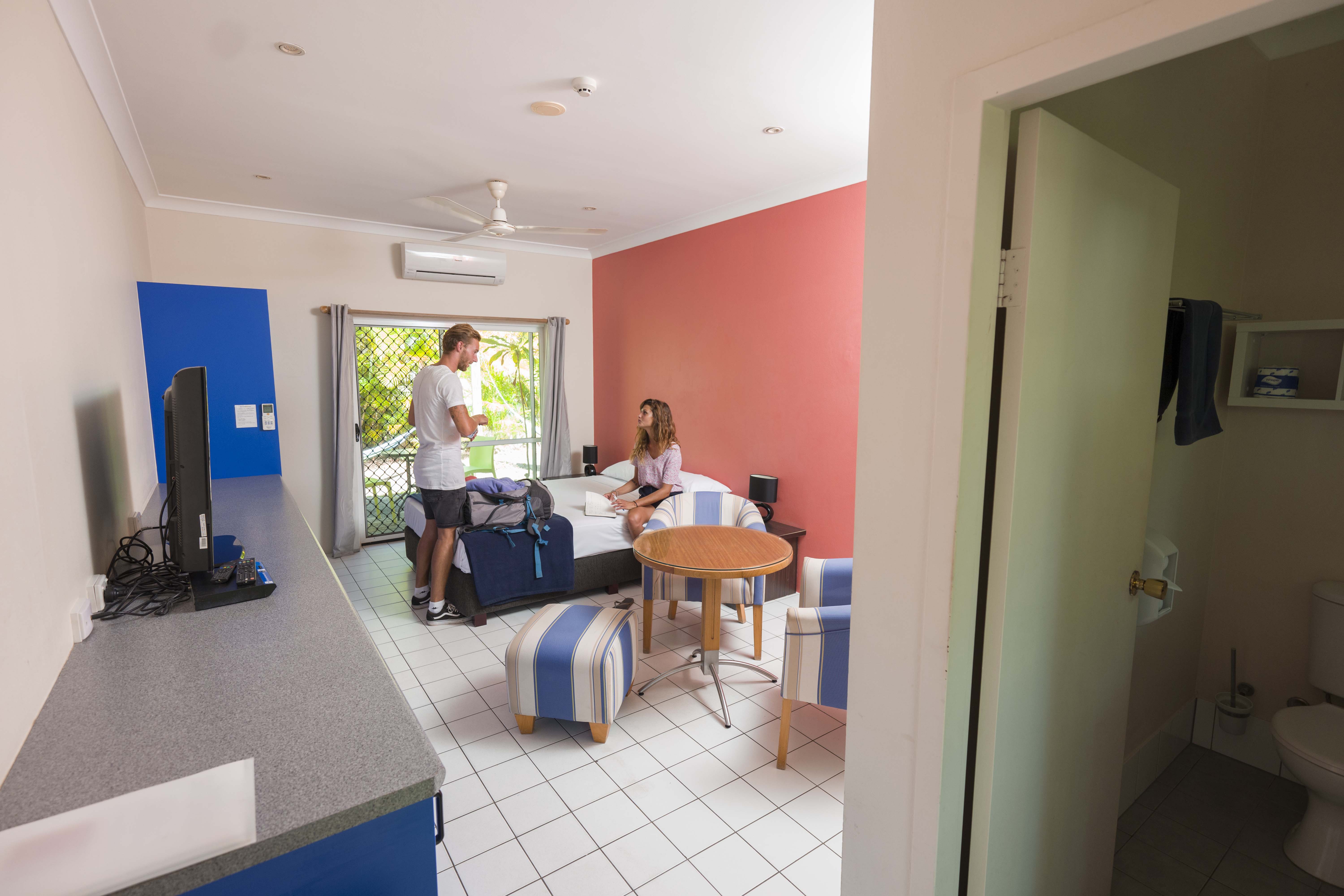 Port Douglas YHA_Double Room_2018 (10).jpg