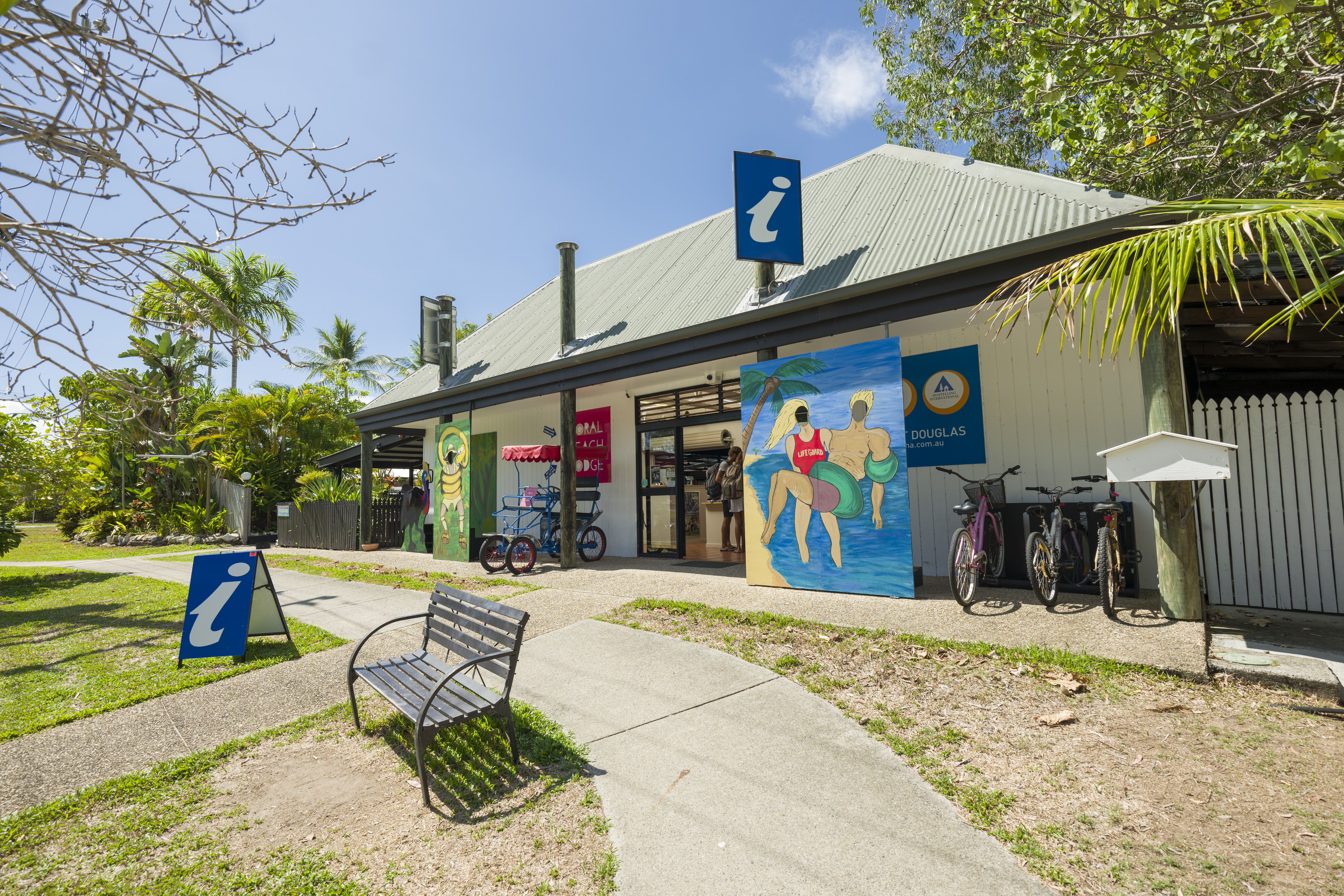 Port Douglas YHA_exterior_2018 (4).jpg