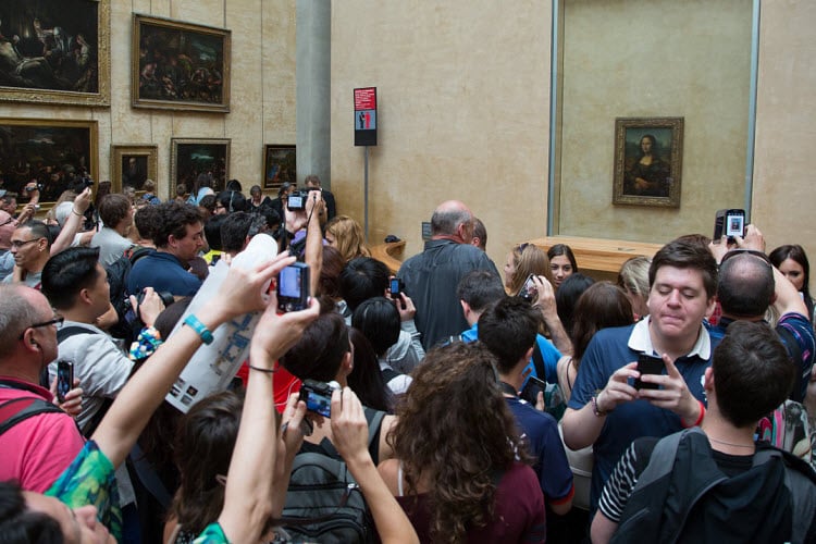 1. Mona Lisa crowd credit Victor Grigas Wikimedia Commons