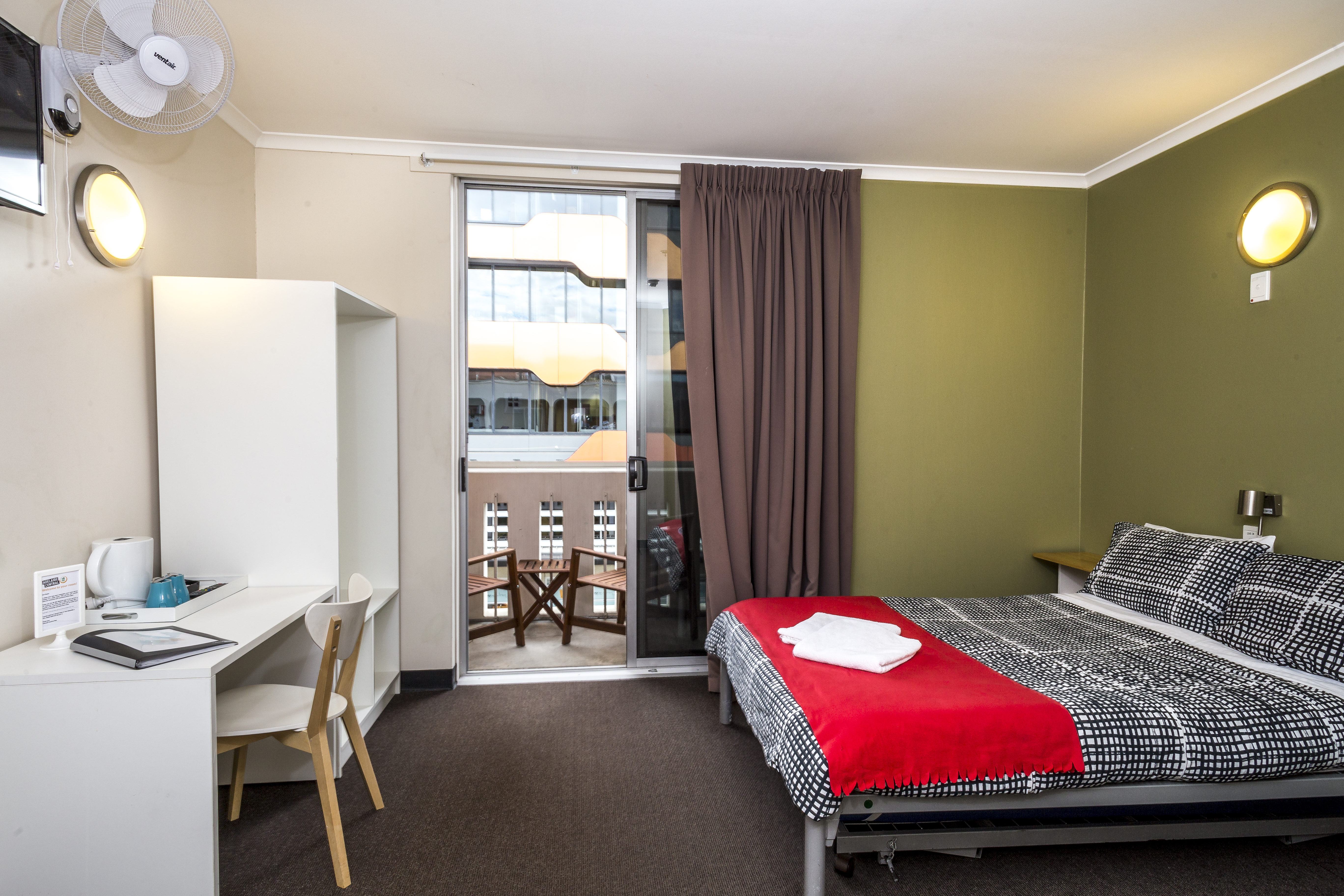 Private Room - Adelaide Central YHA