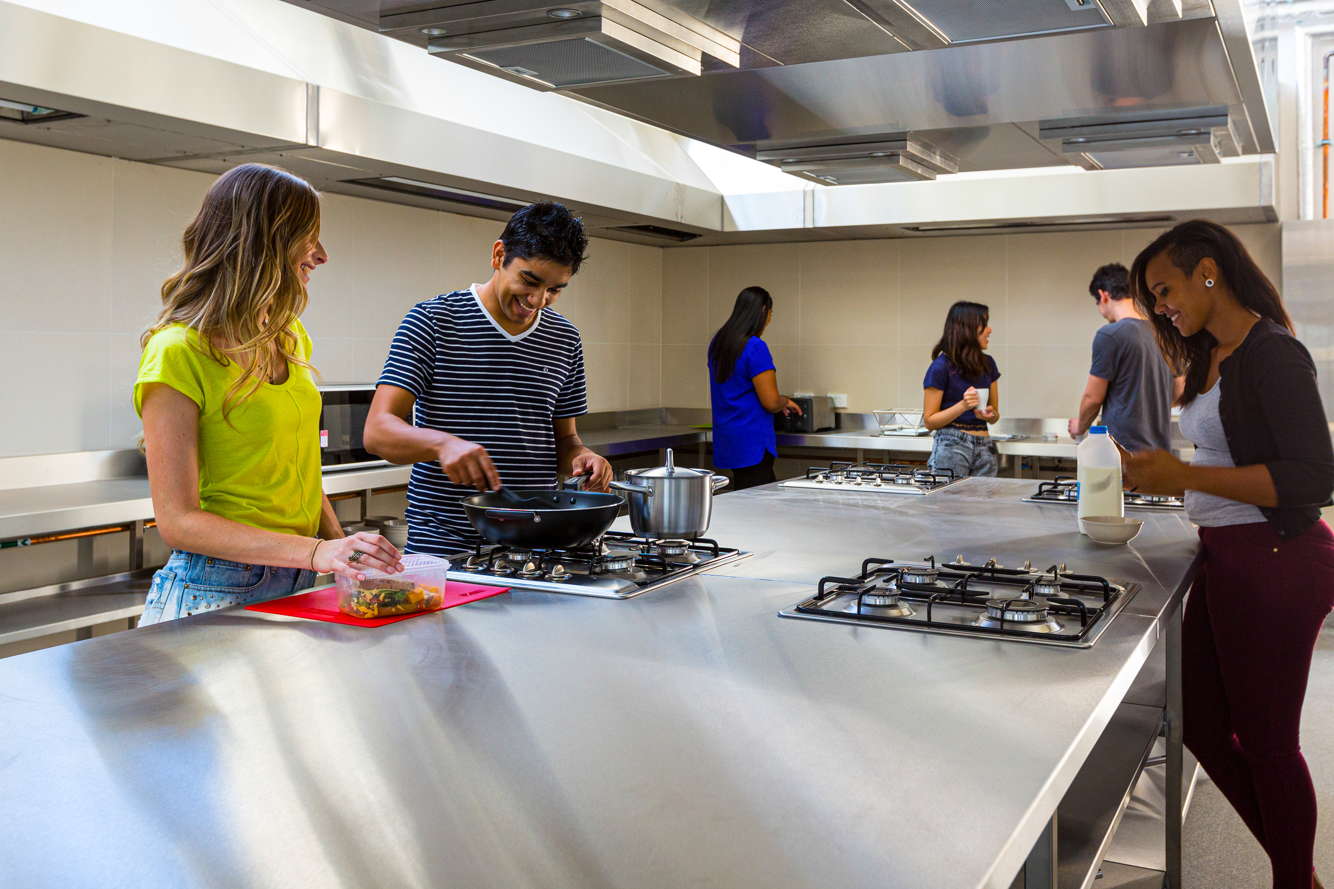 Fremantle Prison YHA - Kitchen