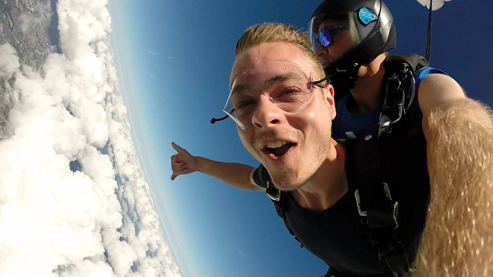 Skydive Sydney- High above the clouds