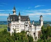 Beautiful summer view of the Neuschwanstein castle (Bavaria, Germany). )shutterstock.jpg