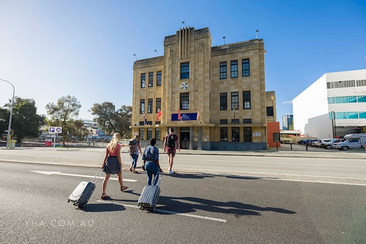 Perth City YHA_exterior_2018 (8).jpg