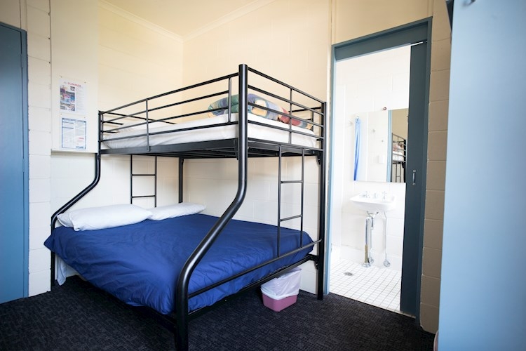Thredbo YHA Double Twin Ensuite 2017