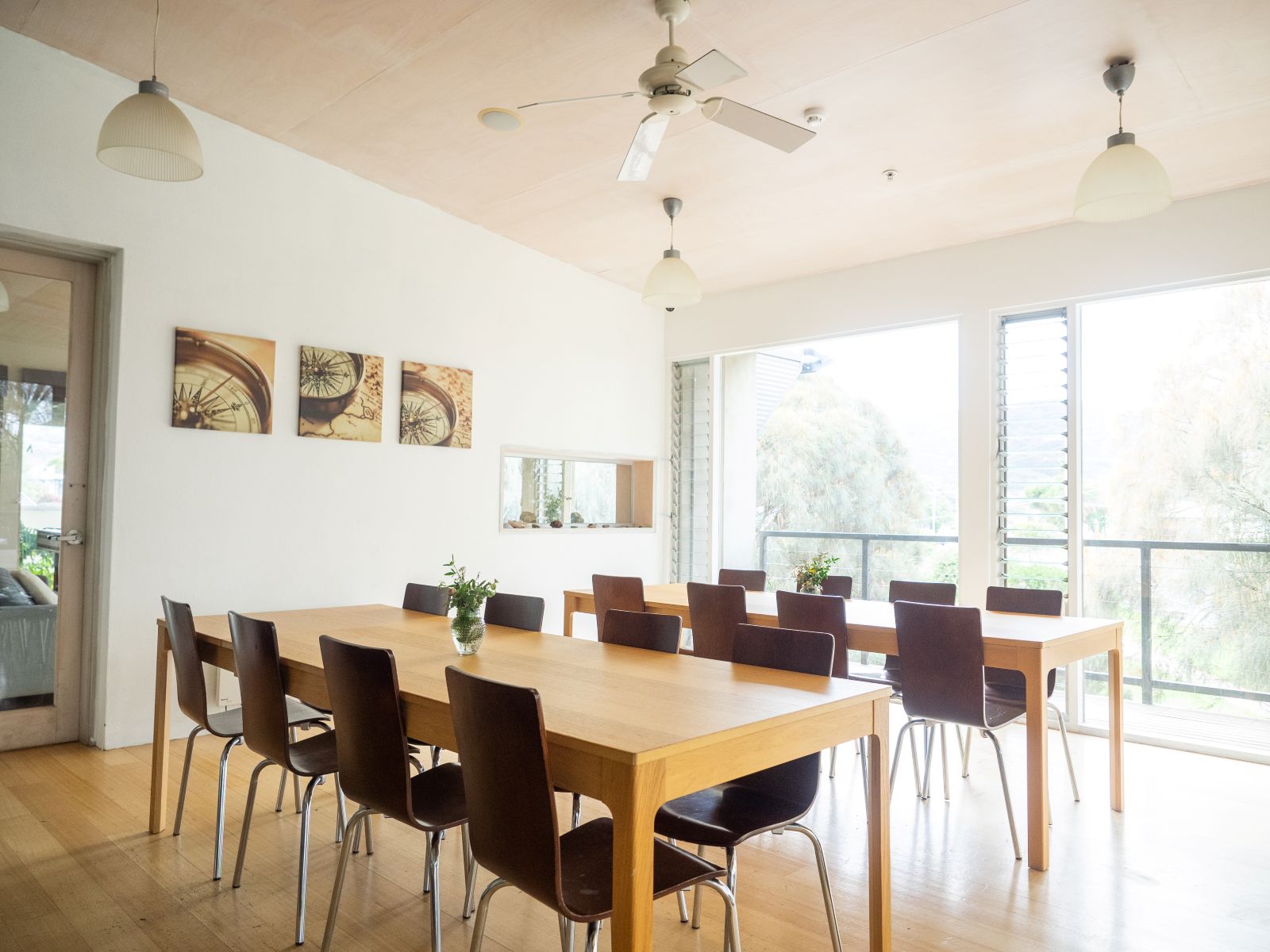 YHA Apollo Bay Eco - Kitchen Dining Upstairs 03.jpg